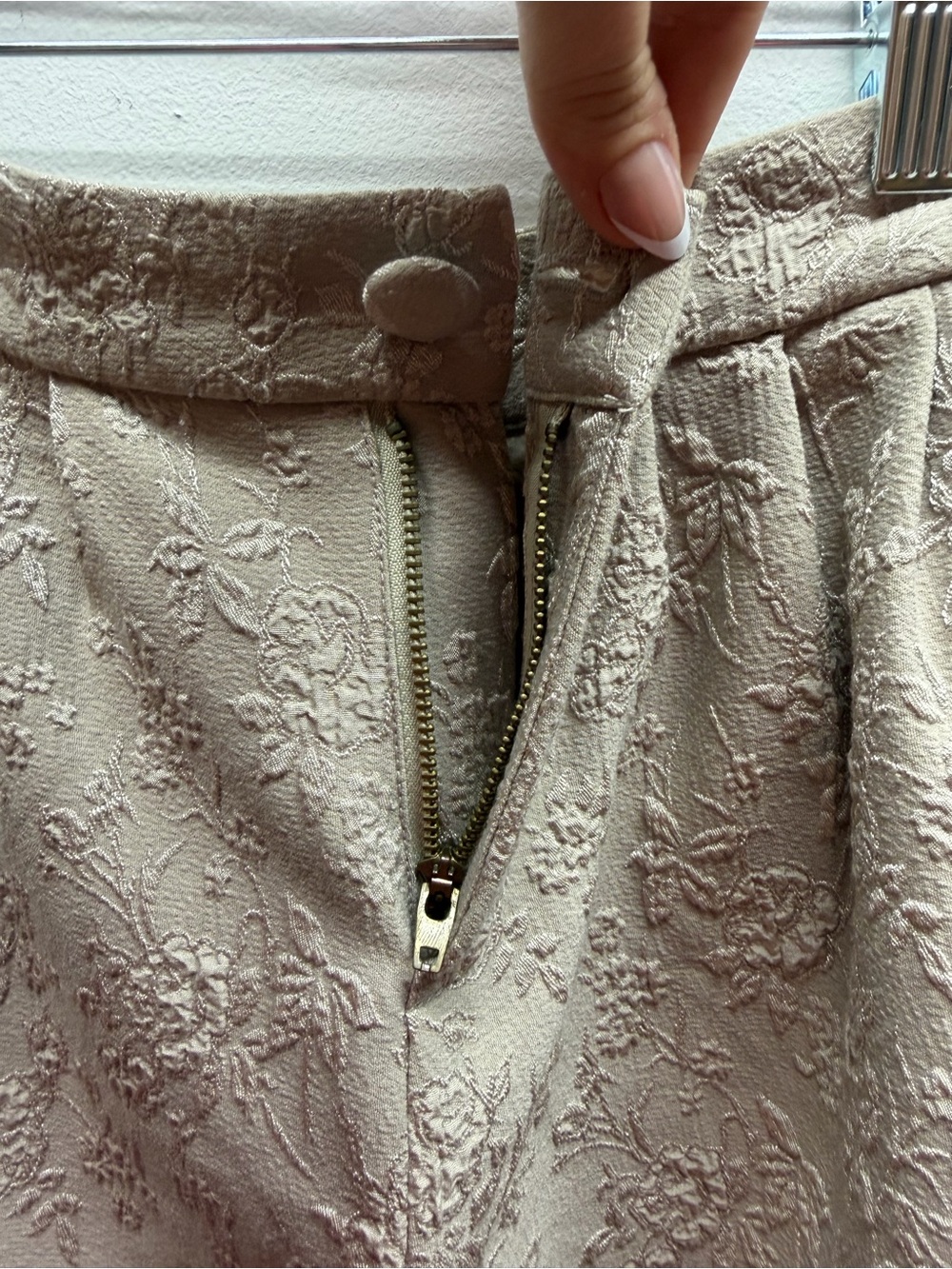 Free People Neutral Embroidered Shorts-Size 4 - Picture 3 of 5
